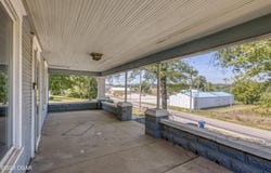 541 N Main Street, Granby, MO 64844