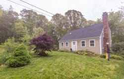3 Willett Circle, Cataumet, MA 02534