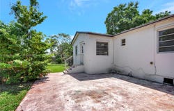 2725 SW 82nd Ave, Miami, FL 33155