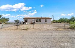 1550 E Sparky Ln, Safford, AZ 85546