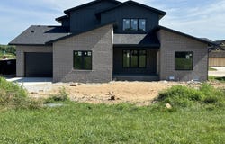 1798 E Cobblestone Drive, Ozark, MO 65721