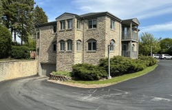 7234 N Green Bay Ave, Glendale, WI 53209