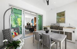 12 SE 10th Ave, Fort Lauderdale, FL 33301