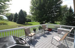 1061 29th St, Spirit Lake, IA 51360