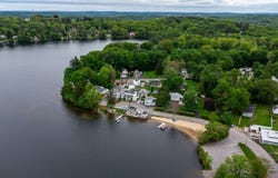 3 Lakeside Ave, Lunenburg, MA 01462