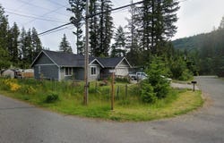6264 Spruce Ct, Maple Falls, WA 98266