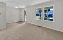 61 Sycamore Street W, Saint Paul, MN 55117