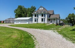 4842 Highway F48 W, Newton, IA 50208