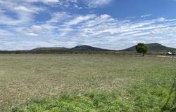 254 Possum Haw Holly Trail, Leakey, TX 78873