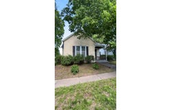 202 3rd St, Boonville, MO 65233