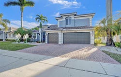 1322 NW 139th Ave, Pembroke Pines, FL 33028