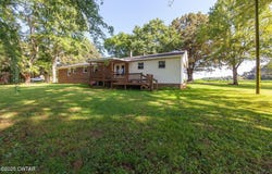 1140 Plainview Road, Henderson, TN 38340