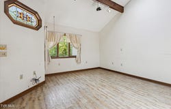 20 Willowbrook Drive, Kingsport, TN 37660