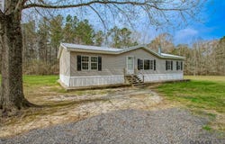 18307 Robert Denham Rd, Prairieville, LA 70769