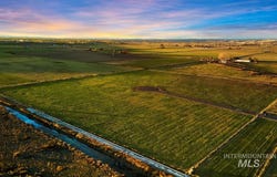 10160 W Clear View Ln, Emmett, ID 83617