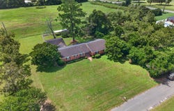 2027 Ellis Lane, Blackshear, GA 31516