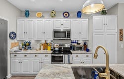 25 Comstock Trail, East Hampton, CT 06424