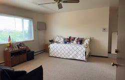 1253 GETZELMAN Drive, Elgin, IL 60123