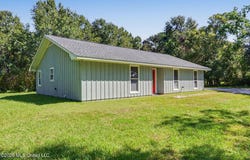 215 Old Spanish Trail, Waveland, MS 39576