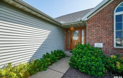 132 HEATHERVIEW Drive, East Peoria, IL 61611