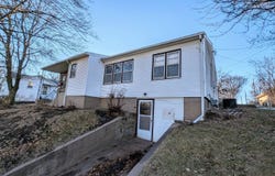 1107 Elm St, Atlantic, IA 50022