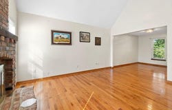 13920 S Sycamore Street, Olathe, KS 66062