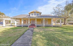 420 Berard Street, Breaux Bridge, LA 70517