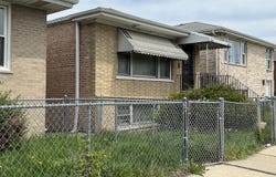 7502 W 64th Street, Summit, IL 60501