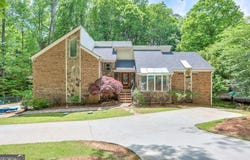3493 Wood Acres, Duluth, GA 30096