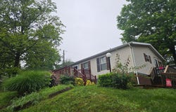 10 SUMMER DRIVE, ELIZABETHTOWN, PA 17022