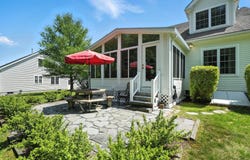 43 Champlain Cir, Plymouth, MA 02360