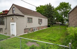 8540 S Mackinaw Avenue, Chicago, IL 60617
