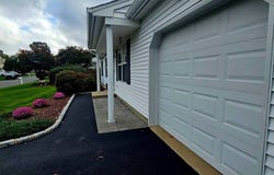 6 Evelyn Court, Manorville, NY 11949