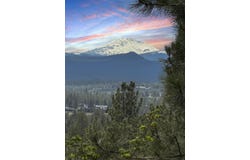 2101 NW Cascade View Drive, Bend, OR 97703