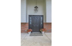 231 W Shaffer Rd, Center Twp, PA 15001