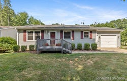 1419 Maplerow Avenue NW, Grand Rapids, MI 49534