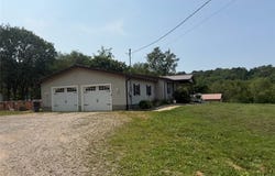 1105 Pacific Road NE, Carrollton, OH 44615