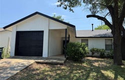 1919 Castle Gate CIR, San Marcos, TX 78666
