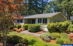 950 Edgewood Dr NW, Albany, OR 97321