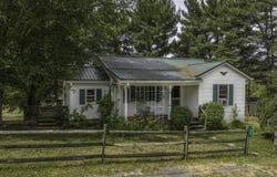 22 Conifer Ln, Lexington, VA 24450