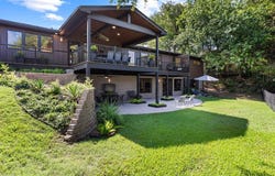 916 Wooded Crest Drive, Woodway, TX 76712