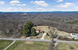 740 Fox Hunter Rd, Maynardville, TN 37807