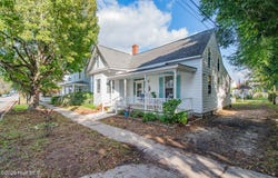 212 Orange Street, Beaufort, NC 28516