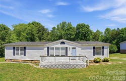8755 Carroll Street, Hickory, NC 28601