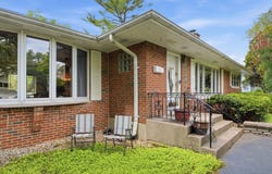 3934 Elm Street, Downers Grove, IL 60515