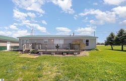 9651 N Bagley Road, St Louis, MI 48880