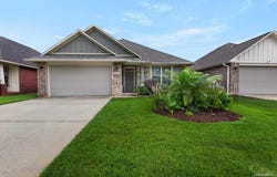 5282 Parkside Dr, Pace, FL 32571