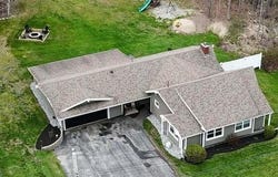 16 Robinson Gardens, Lewiston, ME 04240