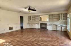 225 E Oneal Street, Wills Point, TX 75169