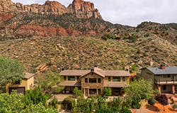 105 River Bend Cir, Springdale, UT 84767